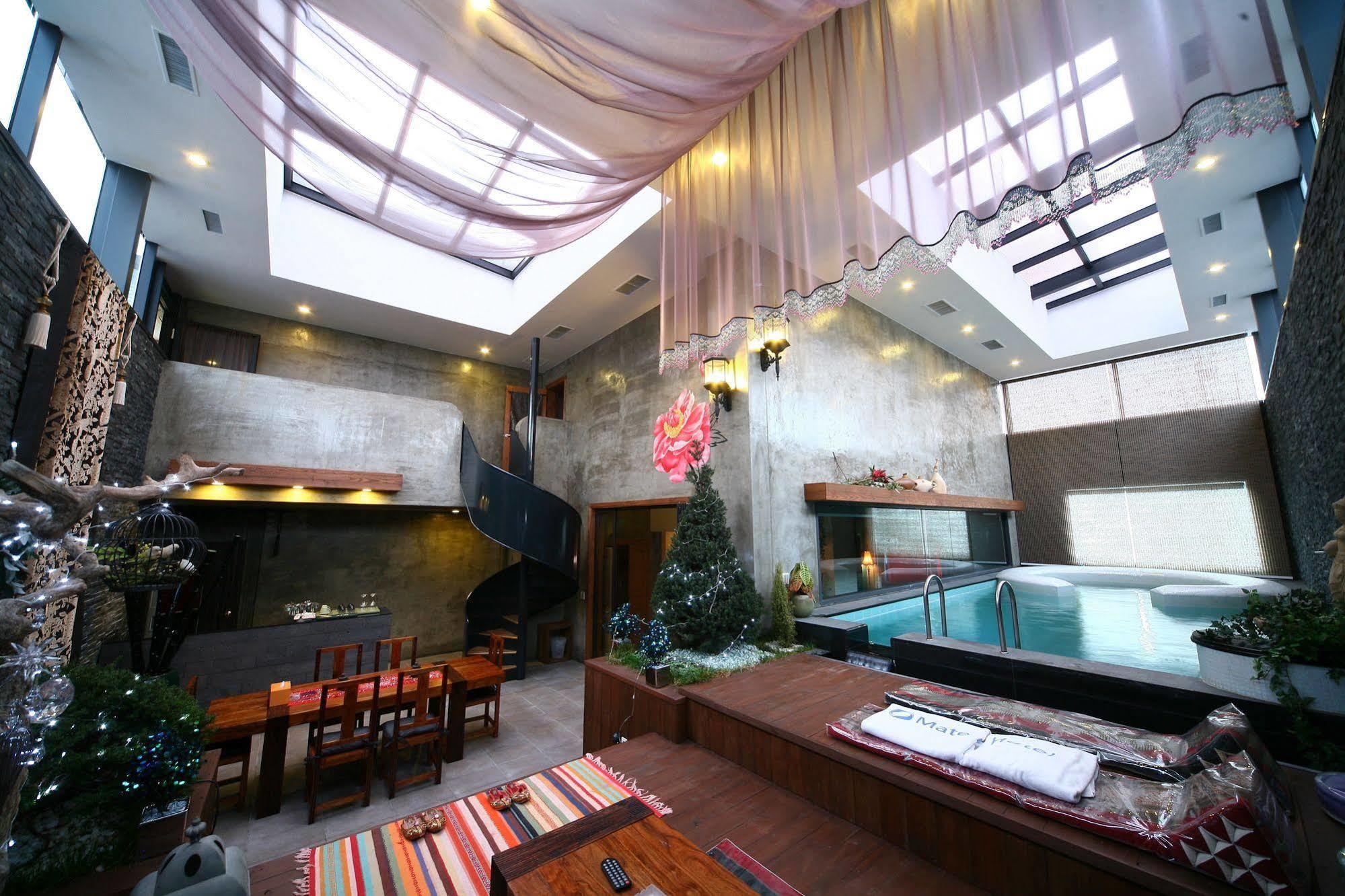 Mate Hotel Seoul Gimpo Exterior photo